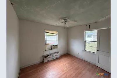 119 Runnels Street, Port Lavaca, TX 77979 - Photo 15