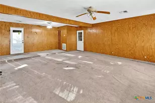 304 Sun Valley Dr, Victoria, TX 77904 - Photo 5