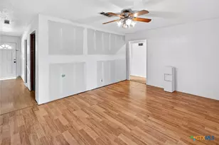 304 Sun Valley Dr, Victoria, TX 77904 - Photo 17