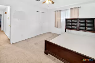 304 Sun Valley Dr, Victoria, TX 77904 - Photo 9