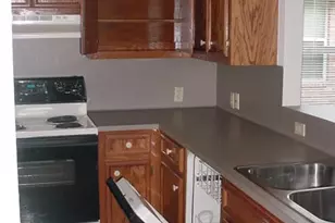 104 Jocelyn Cir, Victoria, TX 77901 - Photo 9