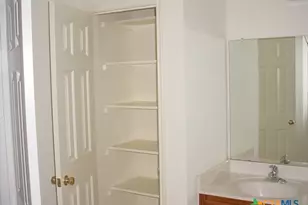 104 Jocelyn Cir, Victoria, TX 77901 - Photo 13