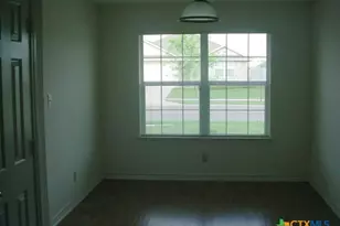 104 Jocelyn Cir, Victoria, TX 77901 - Photo 3