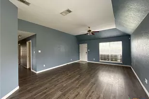 2010 Shadow Ridge Rd, Harker Heights, TX 76548 - Photo 3