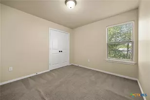 1011 Brown Rock Dr, New Braunfels, TX 78130 - Photo 11