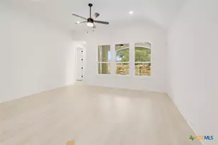 620 High Smt Dr, Georgetown, TX 78628 - Photo 7