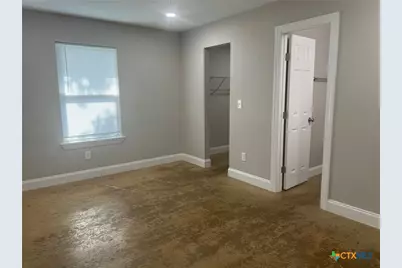 661 W Austin Street #P, Luling, TX 78648 - Photo 11