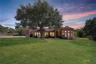 2062 Italia, New Braunfels, TX 78132 - Photo 1
