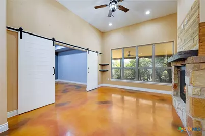 2062 Italia, New Braunfels, TX 78132 - Photo 5