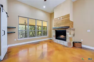 2062 Italia, New Braunfels, TX 78132 - Photo 3
