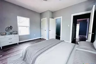 406 Hubbard St, Yoakum, TX 77995 - Photo 27