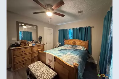 1308 E Park Avenue, Victoria, TX 77901 - Photo 15