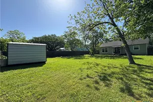 1308 E Park Ave, Victoria, TX 77901 - Photo 21