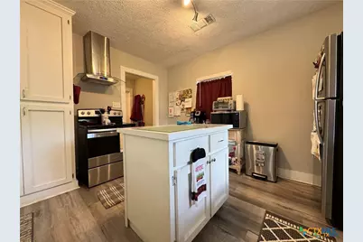 1308 E Park Avenue, Victoria, TX 77901 - Photo 11