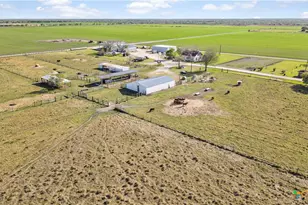 5629 US-59, Edna, TX 77957 - Photo 5