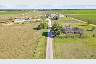 5629 Us-59, Edna, TX 77957 - Photo 3