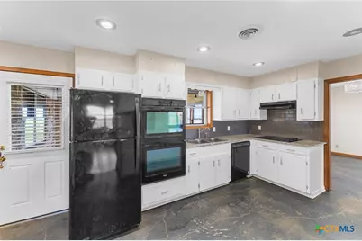 5629 Us-59, Edna, TX 77957 - Photo 31