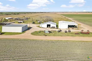 5629 US-59, Edna, TX 77957 - Photo 5