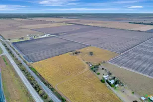 5629 US-59, Edna, TX 77957 - Photo 13