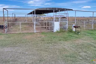 5629 US-59, Edna, TX 77957 - Photo 47