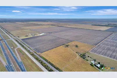 5629 Us-59, Edna, TX 77957 - Photo 5