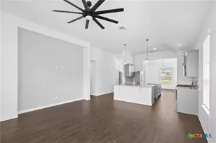 103 Dripping Spring, Victoria, TX 77904 - Photo 11