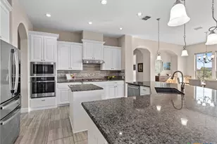 1651 Lake Ridge Blvd, Canyon Lake, TX 78133 - Photo 9