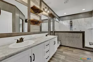 311 Weiss Rd, New Braunfels, TX 78130 - Photo 37