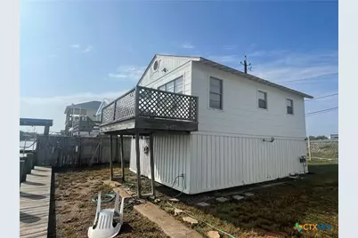 219 Bayshore Drive, Palacios, TX 77465 - Photo 3