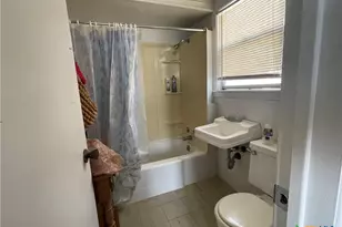 219 Bayshore Dr, Palacios, TX 77465 - Photo 19