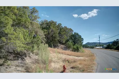 915/935 Five Oaks Circle, Canyon Lake, TX 78133 - Photo 9