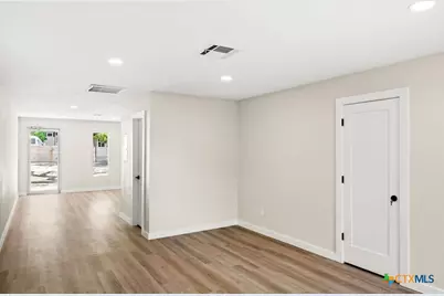 715 W Hopkins Street #103, San Marcos, TX 78666 - Photo 17