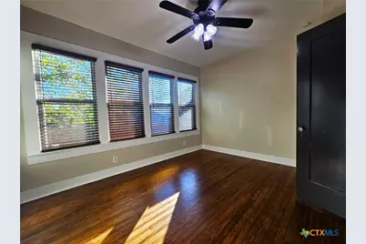 624 S Austin Street, Seguin, TX 78155 - Photo 27