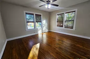 624 S Austin St, Seguin, TX 78155 - Photo 33