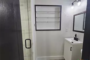 624 S Austin St, Seguin, TX 78155 - Photo 21