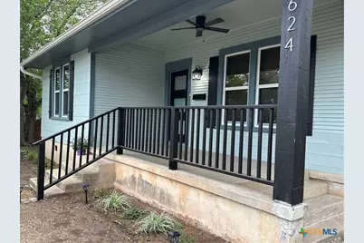 624 S Austin Street, Seguin, TX 78155 - Photo 5