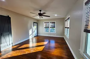 624 S Austin St, Seguin, TX 78155 - Photo 21