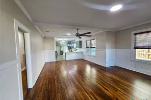 624 S Austin St, Seguin, TX 78155 - Photo 7