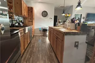 1754 W Big Elm Rd, Troy, TX 76579 - Photo 9