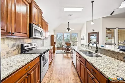 2308 Megan, New Braunfels, TX 78130 - Photo 9