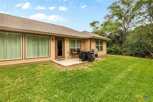 260 Oak Hollow St, Palacios, TX 77465 - Photo 7