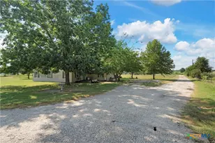 1025 Wyatt Ln, McGregor, TX 76657 - Photo 25