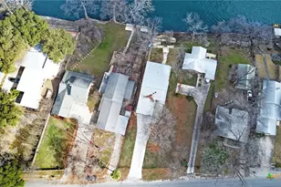 1683 Kuehler Ave, New Braunfels, TX 78130 - Photo 3