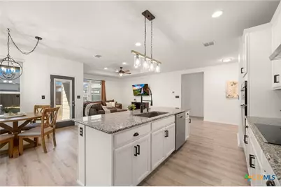 2838 Ridge Berry Road, New Braunfels, TX 78130 - Photo 5