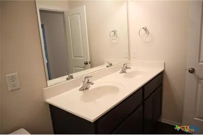 2216 Mayfield Lane, Seguin, TX 78155 - Photo 11