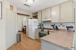 384 Waterway Pass, New Braunfels, TX 78130 - Photo 11