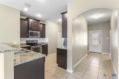 6193 Daisy Way, New Braunfels, TX 78132 - Photo 7