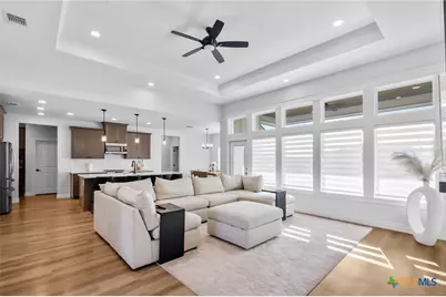 103 Beacon Lane, Victoria, TX 77904 - Photo 5