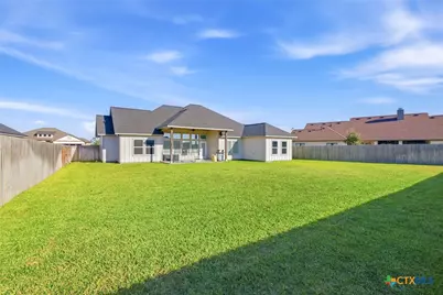 103 Beacon Lane, Victoria, TX 77904 - Photo 25