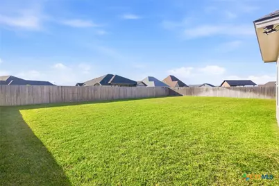 103 Beacon Lane, Victoria, TX 77904 - Photo 23